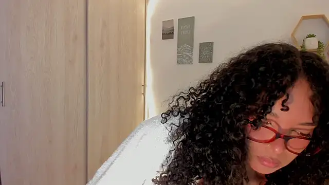 mariam hill online show from March 4, 2026, 1:11 am