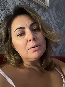 Emma roqueen online show from November 9, 2025, 10:08 pm