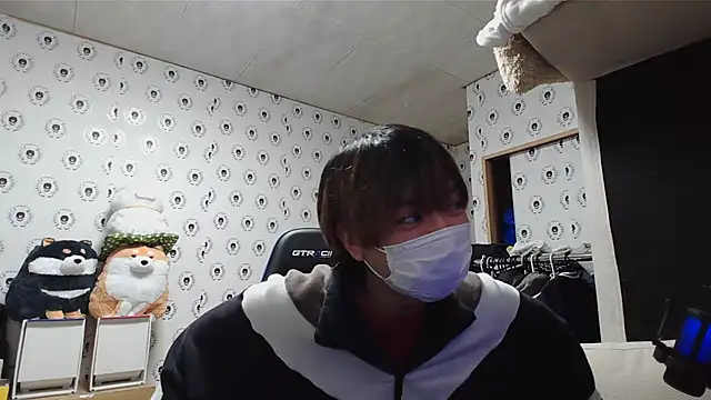 Snapshot of pychan chatting on March 20, 2025, 12:43 pm pychan online show from March 20, 2025, 12:43 pm