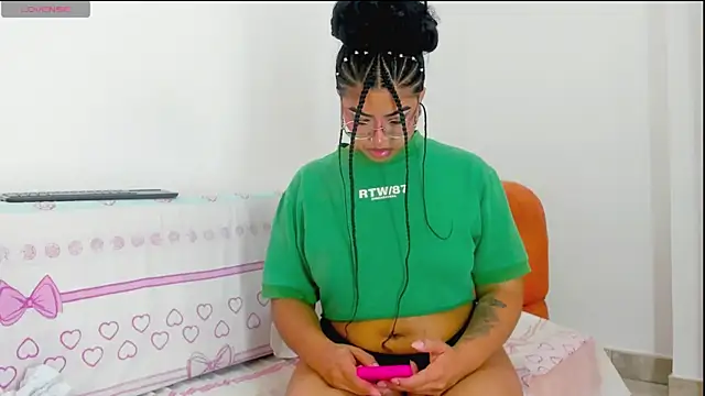 moana taylor online show from June 7, 2026, 11:47 am