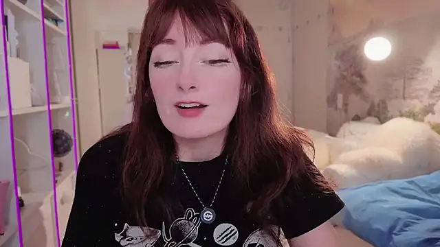 Cissy Glitter online show from June 13, 2026, 7:34 pm