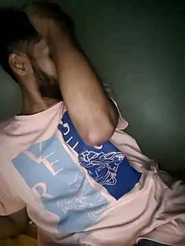 FearingForm online show from October 5, 2025, 8:40 pm