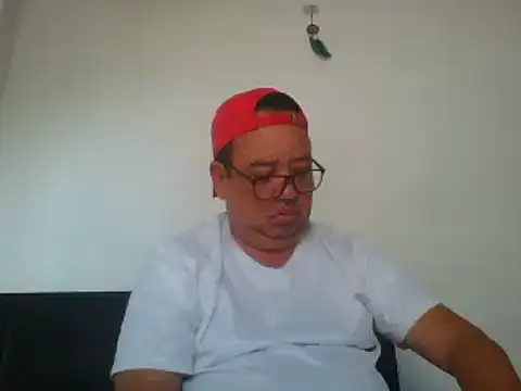 Snapshot of djtomxxx2777 chatting on February 3, 2025, 4:52 pm djtomxxx2777 online show from February 3, 2025, 4:52 pm
