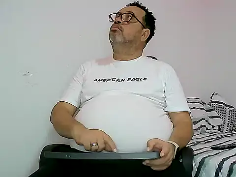 Snapshot of djtomxxx2777 chatting on March 21, 2025, 5:23 pm djtomxxx2777 online show from March 21, 2025, 5:23 pm