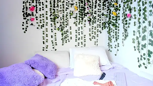 violeta milleer online show from February 10, 2025, 4:58 pm