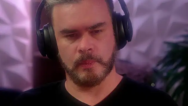 Sanders White online show from January 7, 2026, 3:42 am