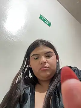 Lia sexx online show from September 17, 2025, 6:42 pm