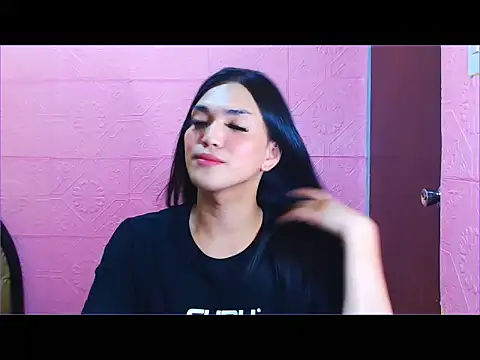 WONDERWOMAN2023 online show from October 3, 2025, 6:05 pm