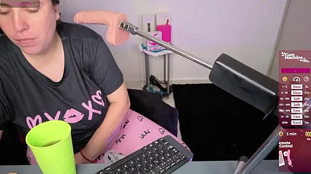 valery adams1 online show from March 19, 2026, 3:54 am