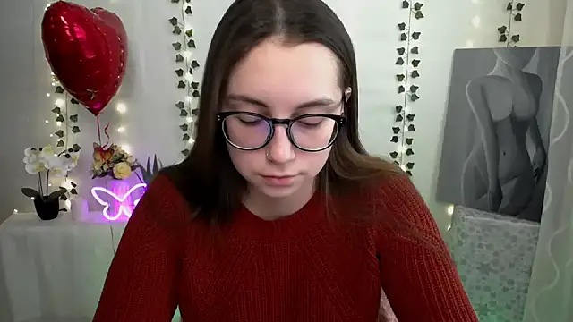 SweetPrincess  online show from February 18, 2025, 7:32 am