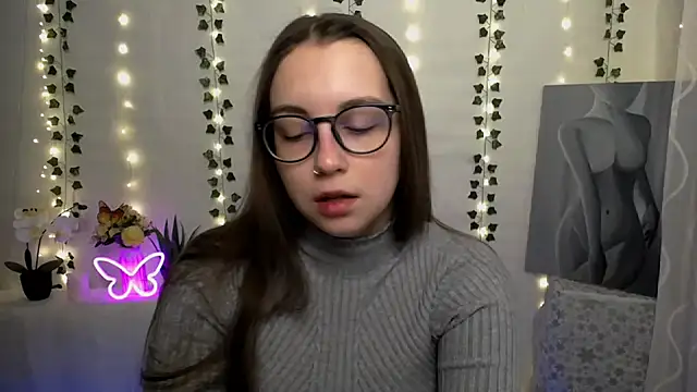 SweetPrincess  online show from March 4, 2025, 6:37 am