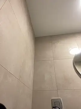 little belucci online show from February 12, 2025, 11:18 am