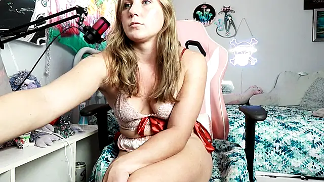 Snapshot of baebaeblueXXX chatting on September 17, 2025, 10:55 pm baebaeblueXXX online show from September 17, 2025, 10:55 pm