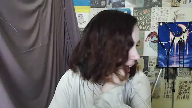 VeryVeryVeryShy  online show from February 23, 2025, 12:59 pm