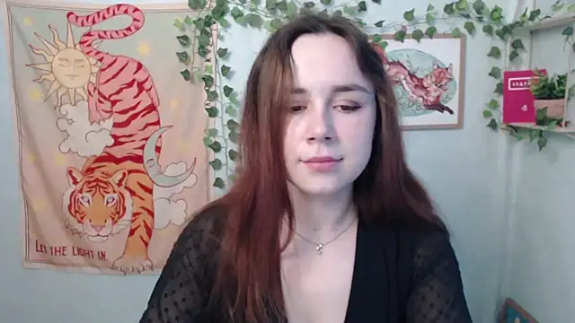 Snapshot of VeryVeryVeryShy_ chatting on June 9, 2026, 5:41 am VeryVeryVeryShy online show from June 9, 2026, 5:41 am