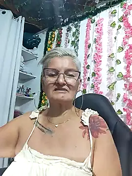 bety-cum2 online show from January 11, 2025, 8:43 pm