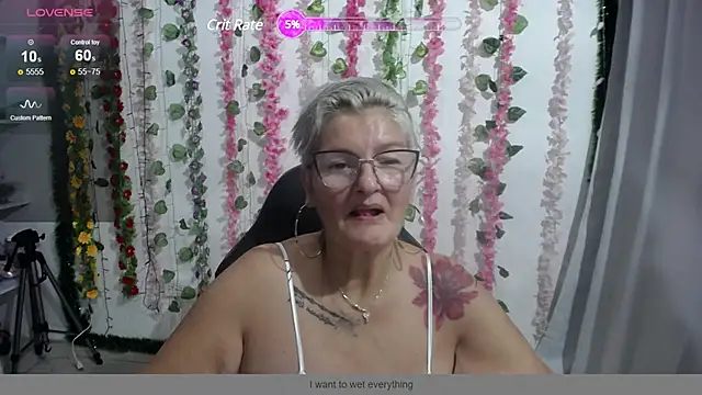 bety-cum2 online show from January 13, 2025, 9:52 pm