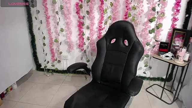 bety-cum2 online show from March 1, 2025, 10:42 pm