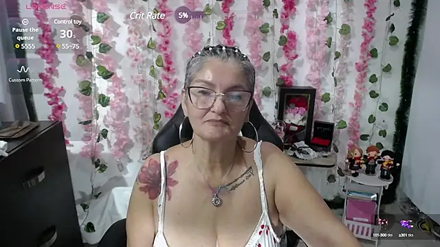 bety-cum2 online show from March 12, 2025, 2:23 pm