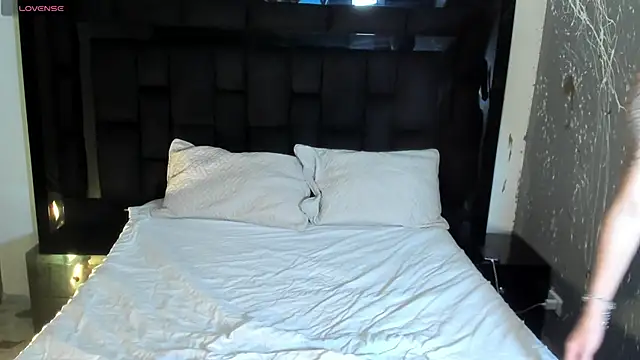 AndyWiilliams online show from December 18, 2024, 2:10 am