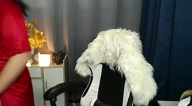 Ur Fantastic Lina online show from February 10, 2025, 11:04 am