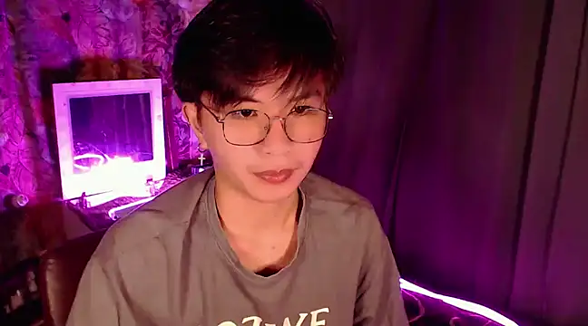 Sexy Handsome Drex online show from December 16, 2024, 9:14 am