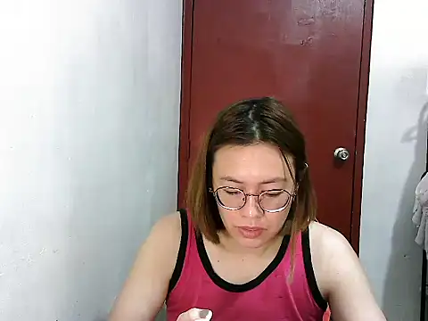 crizzybel online show from February 8, 2025, 9:56 am