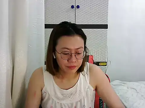 crizzybel online show from March 21, 2025, 6:29 pm