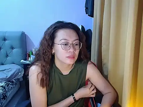 crizzybel online show from June 5, 2026, 8:03 pm