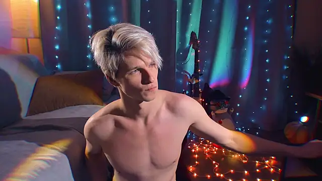 Breston Sweet online show from December 14, 2025, 8:24 pm