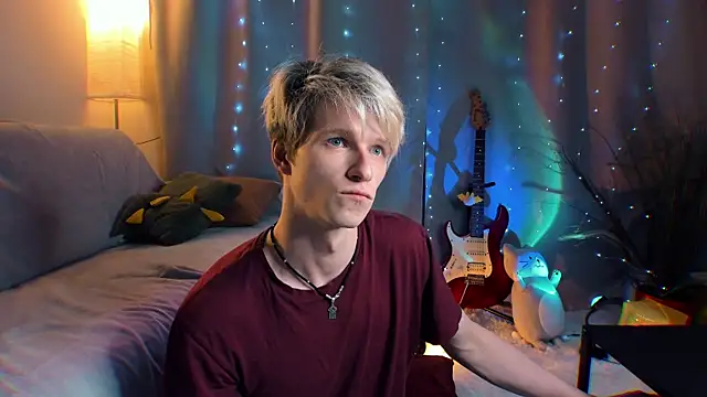 Breston Sweet online show from March 31, 2026, 10:43 pm