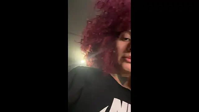 prettypurplep online show from December 4, 2025, 6:44 am