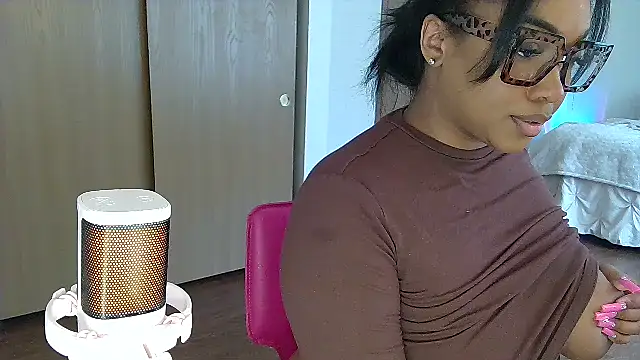 alexusheaven online show from October 14, 2025, 5:25 pm