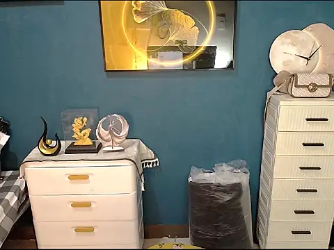 Snapshot of BonaBarrameda chatting on September 15, 2025, 6:57 am BonaBarrameda online show from September 15, 2025, 6:57 am