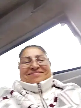 Snapshot of Keyla01_ chatting on March 12, 2025, 11:31 am Keyla01 online show from March 12, 2025, 11:31 am