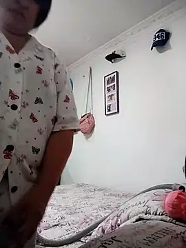 Snapshot of Keyla01_ chatting on October 17, 2025, 1:46 pm Keyla01 online show from October 17, 2025, 1:46 pm