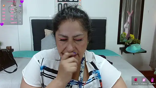 Snapshot of Keyla01_ chatting on October 20, 2025, 6:41 pm Keyla01 online show from October 20, 2025, 6:41 pm