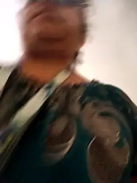 Snapshot of Keyla01_ chatting on November 24, 2025, 11:54 am Keyla01 online show from November 24, 2025, 11:54 am