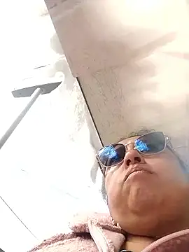 Snapshot of Keyla01_ chatting on January 8, 2026, 5:48 pm Keyla01 online show from January 8, 2026, 5:48 pm