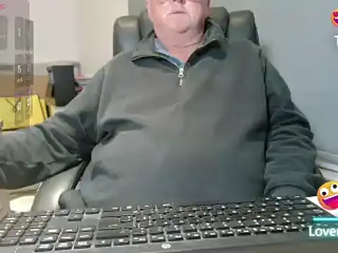 bigbadjon69 online show from June 7, 2026, 10:35 pm