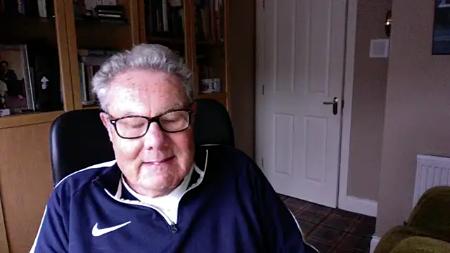 Snapshot of Oldpistolpete chatting on February 11, 2025, 3:08 pm Oldpistolpete online show from February 11, 2025, 3:08 pm