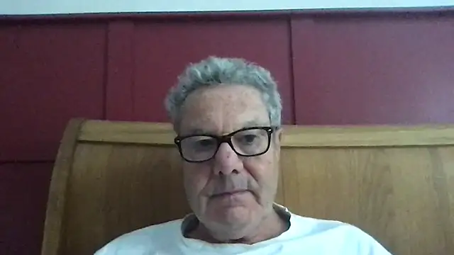 Snapshot of Oldpistolpete chatting on October 12, 2025, 10:25 am Oldpistolpete online show from October 12, 2025, 10:25 am