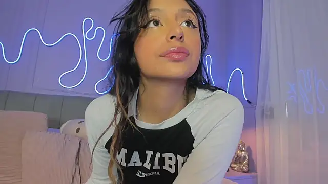 Sofly s online show from September 9, 2025, 11:54 am