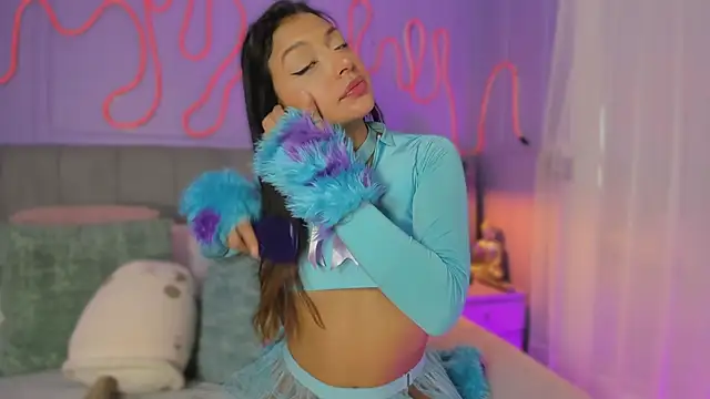 Sofly s online show from October 17, 2025, 11:57 am