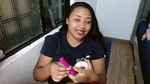 tatiana wd online show from October 2, 2025, 1:56 am