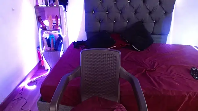 tatiana wd online show from March 9, 2026, 1:04 pm