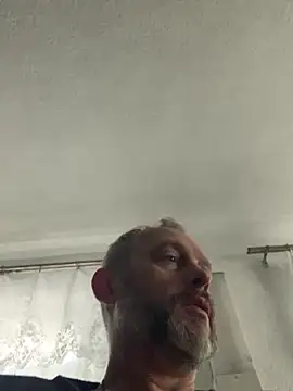 GHsveter online show from October 28, 2025, 12:30 pm