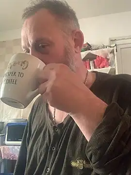 Snapshot of GHsveter chatting on April 29, 2026, 7:34 am GHsveter online show from April 29, 2026, 7:34 am