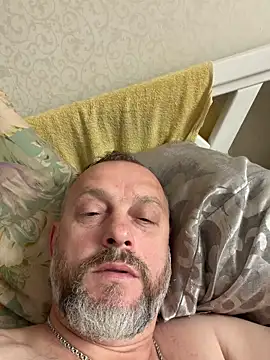 Snapshot of GHsveter chatting on June 9, 2026, 5:41 am GHsveter online show from June 9, 2026, 5:41 am