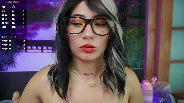 Snapshot of miss_sharlotte18 chatting on January 17, 2025, 6:23 pm miss sharlotte18 online show from January 17, 2025, 6:23 pm